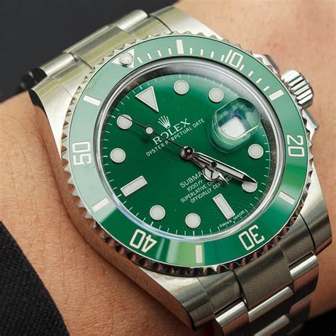 rolex submariner smaragd grün|Rolex Submariner.